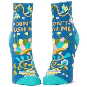 “Don’t Push Me” women’s NWT ankle socks